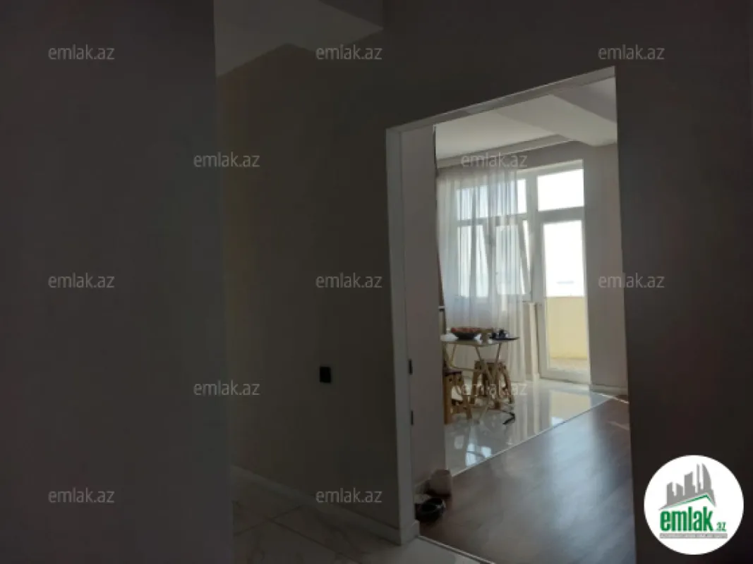 Satılır 3 otaqlı yeni tikili 105 m²