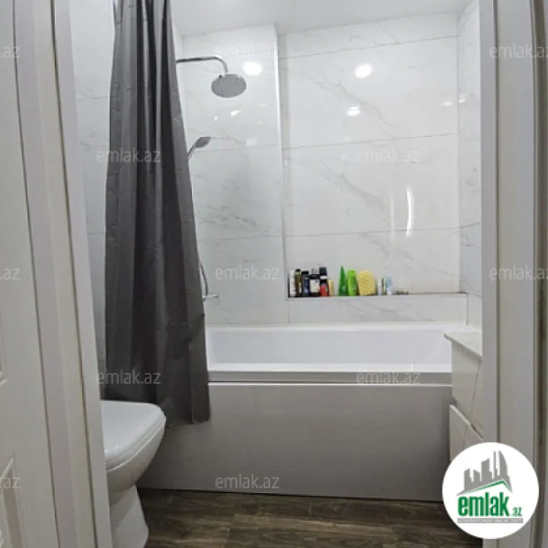 Satılır 3 otaqlı yeni tikili 105 m²