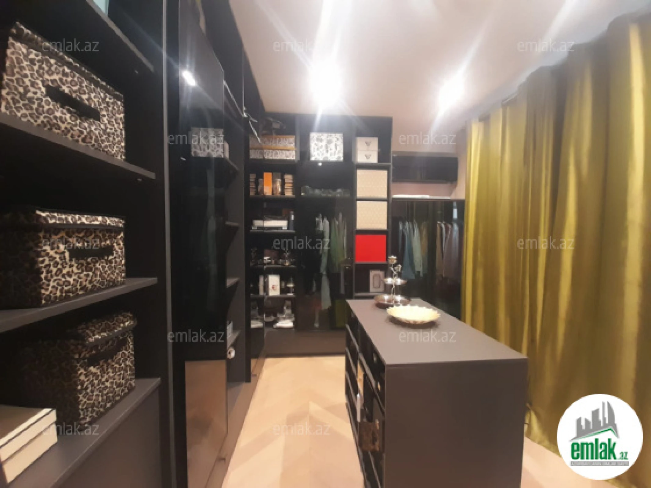 Satılır 6 otaqlı yeni tikili 225 m²