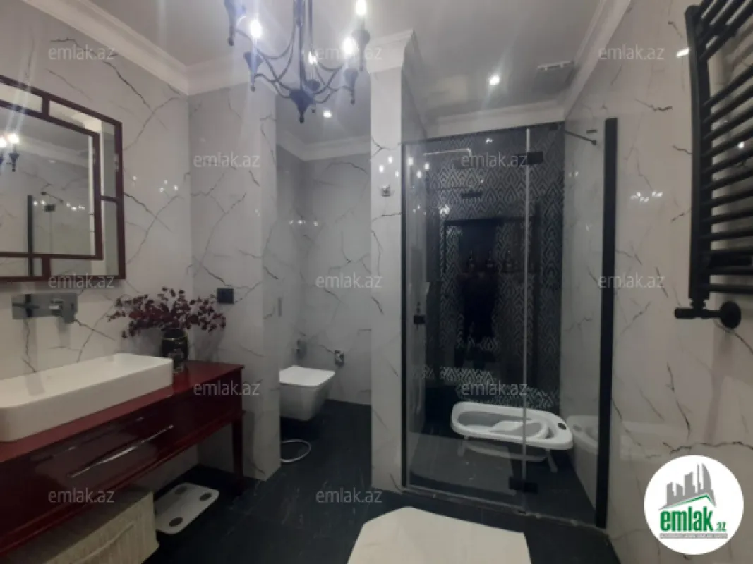 Satılır 6 otaqlı yeni tikili 225 m²