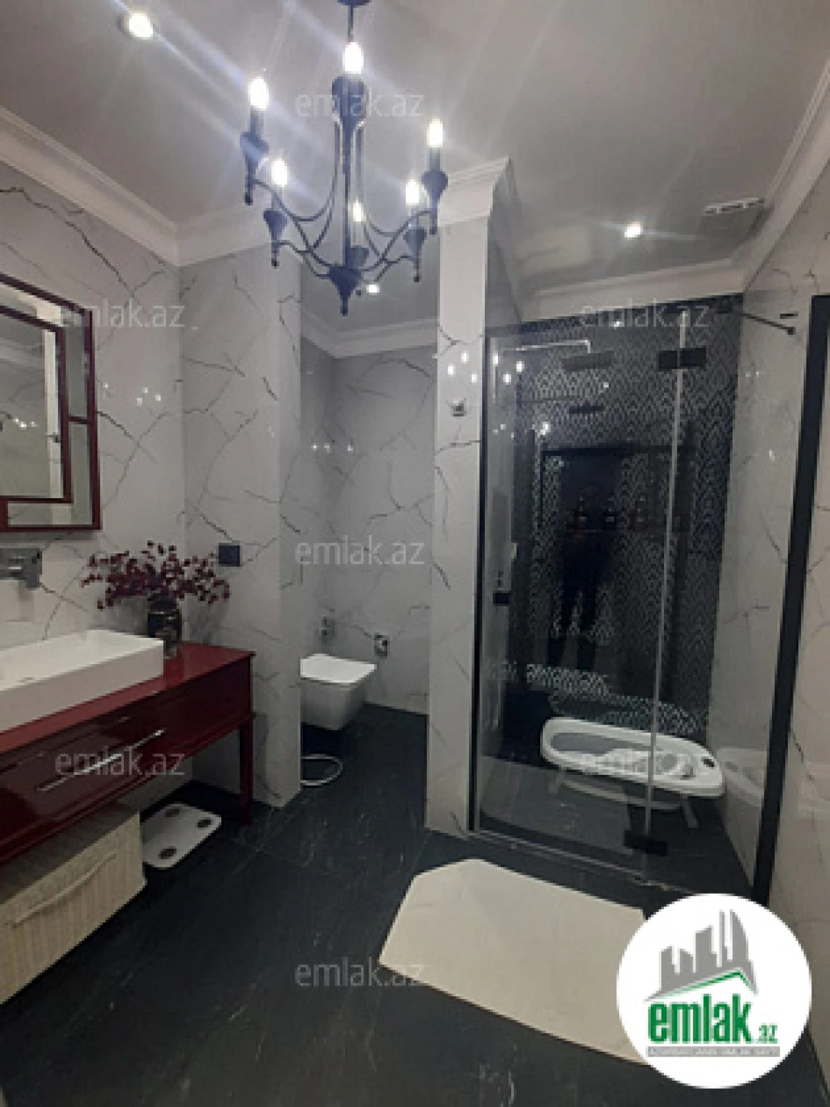 Satılır 6 otaqlı yeni tikili 225 m²