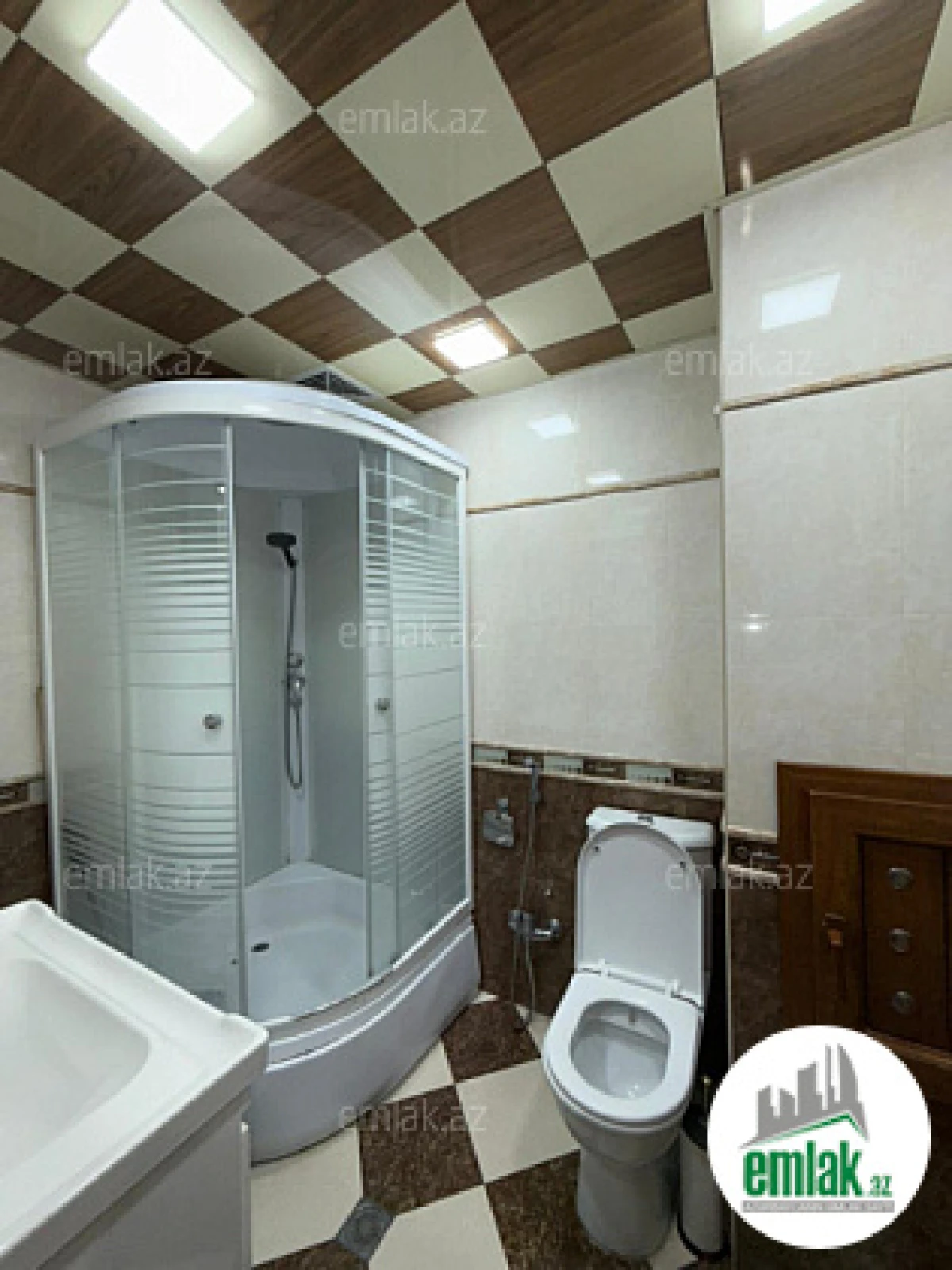 Satılır 3 otaqlı yeni tikili 100 m²