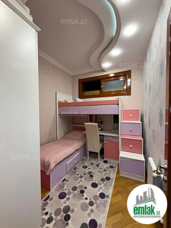 Satılır 3 otaqlı yeni tikili 100 m²