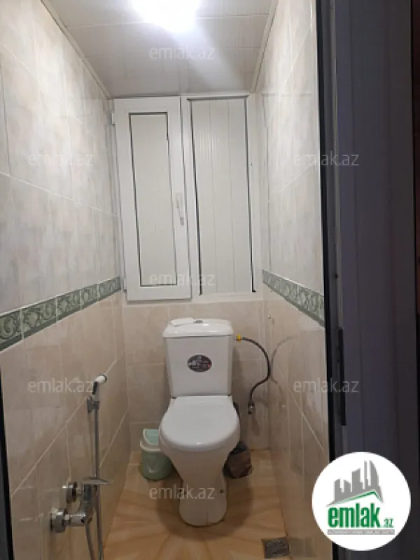 Satılır 4 otaqlı köhnə tikili 115 m²