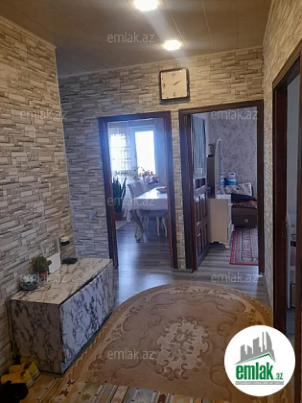 Satılır 4 otaqlı köhnə tikili 115 m²