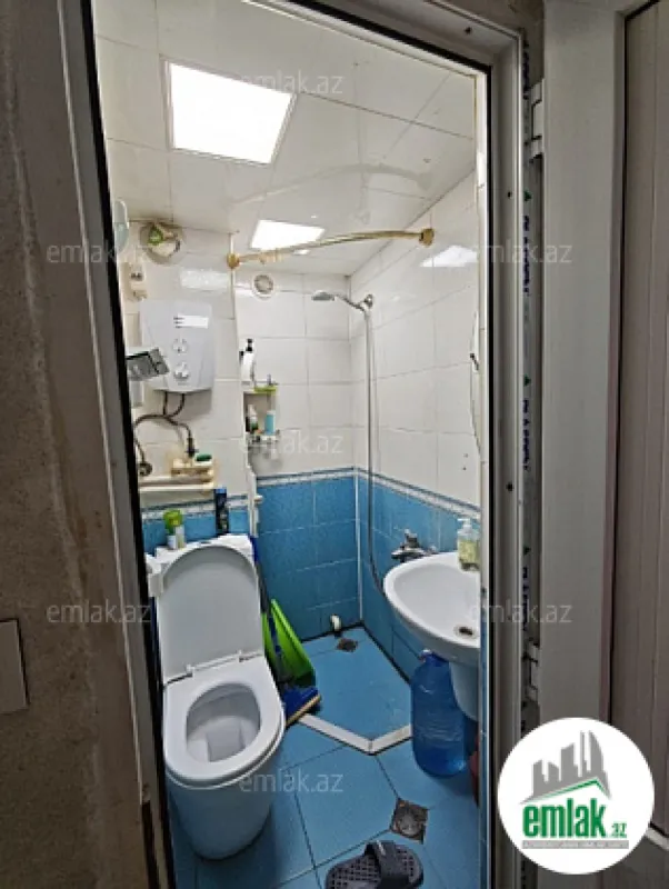 Satılır 2 otaqlı köhnə tikili 50 m²