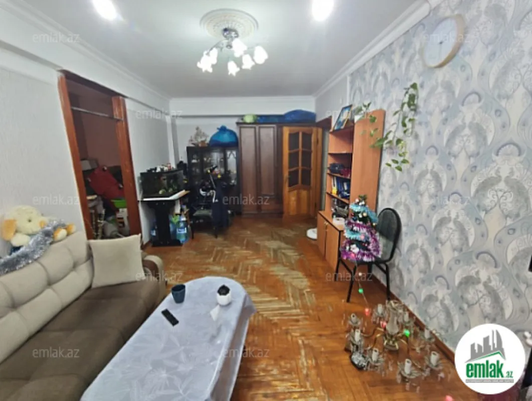 Satılır 2 otaqlı köhnə tikili 50 m²