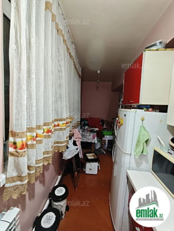 Satılır 2 otaqlı köhnə tikili 50 m²