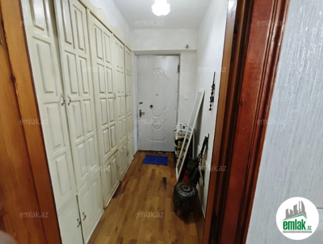Satılır 2 otaqlı köhnə tikili 50 m²