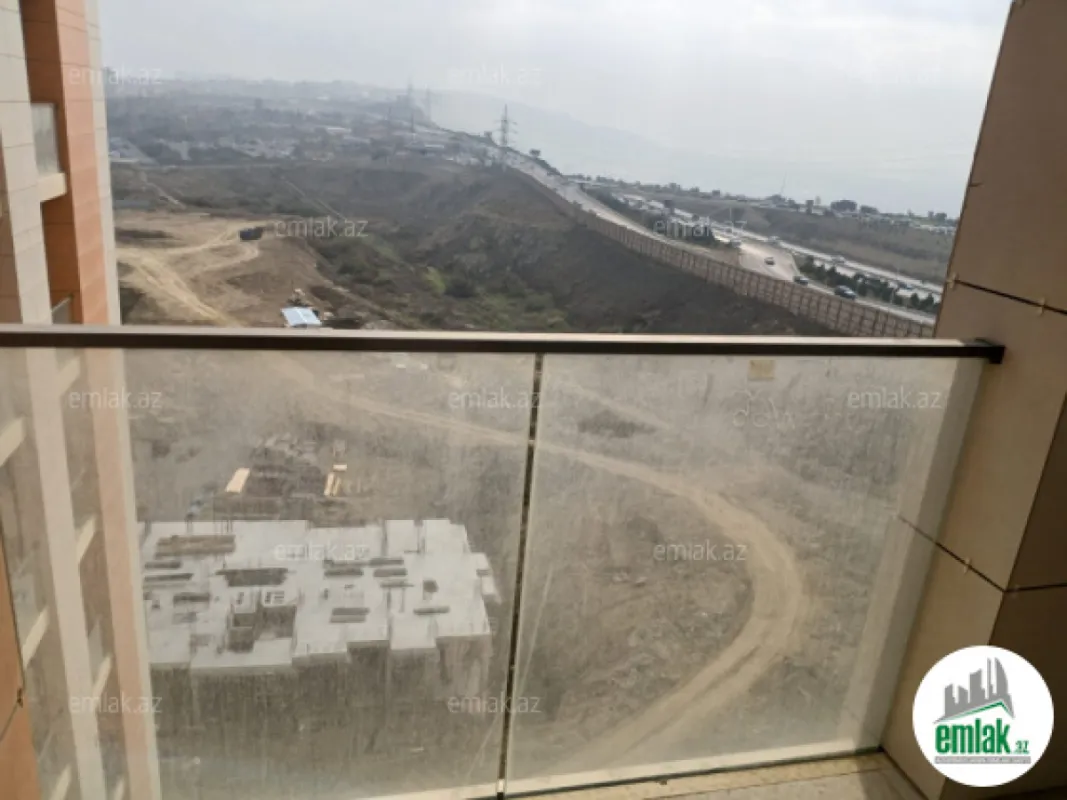 Satılır 3 otaqlı yeni tikili 82 m²