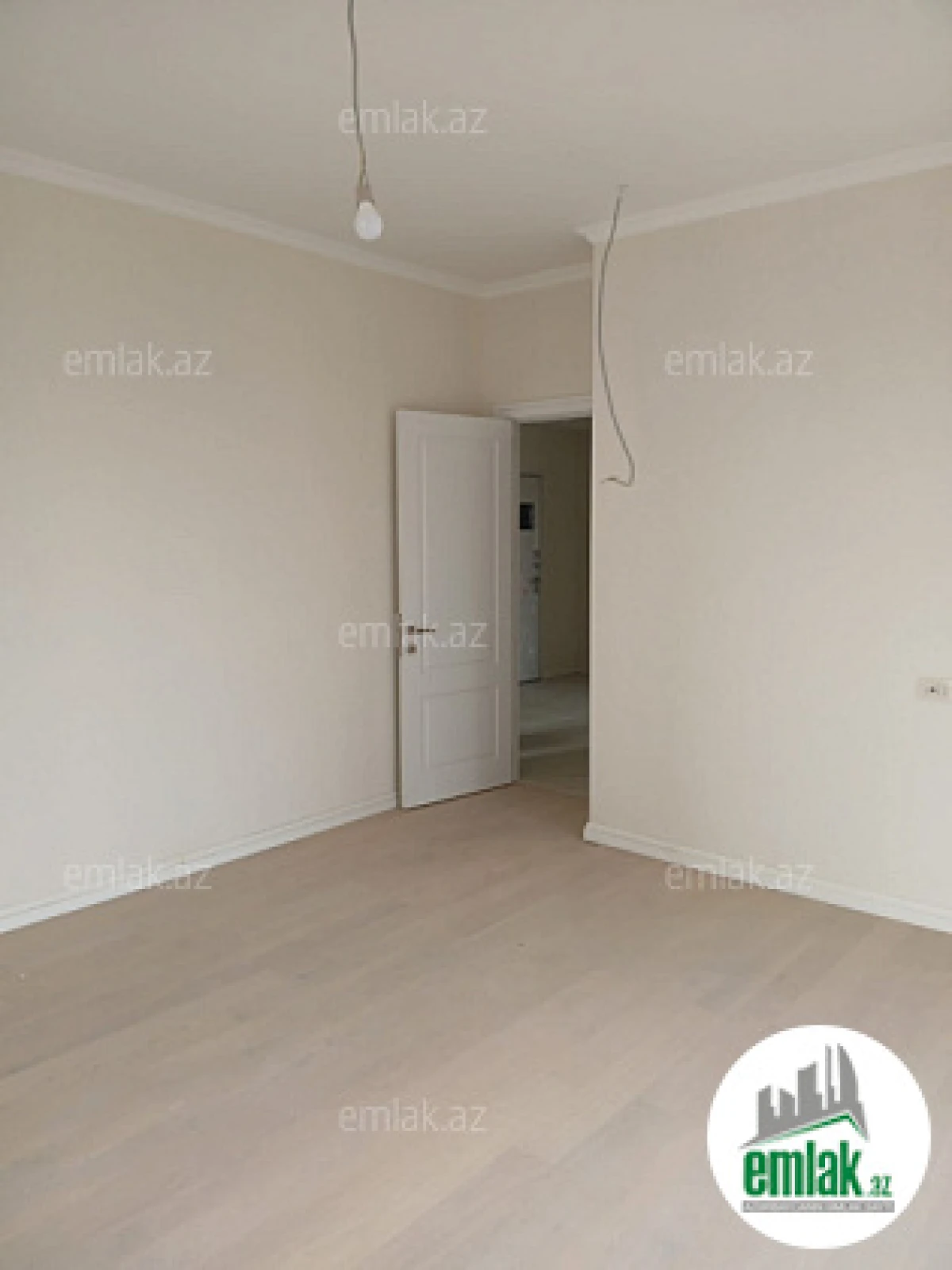 Satılır 3 otaqlı yeni tikili 82 m²