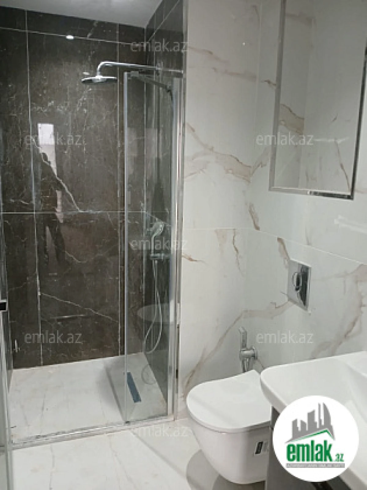 Satılır 3 otaqlı yeni tikili 82 m²