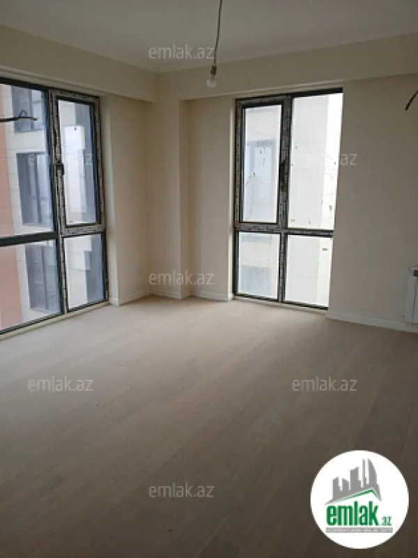 Satılır 3 otaqlı yeni tikili 82 m²