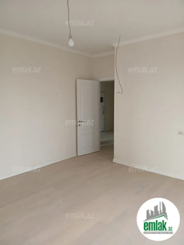 Satılır 3 otaqlı yeni tikili 82 m²