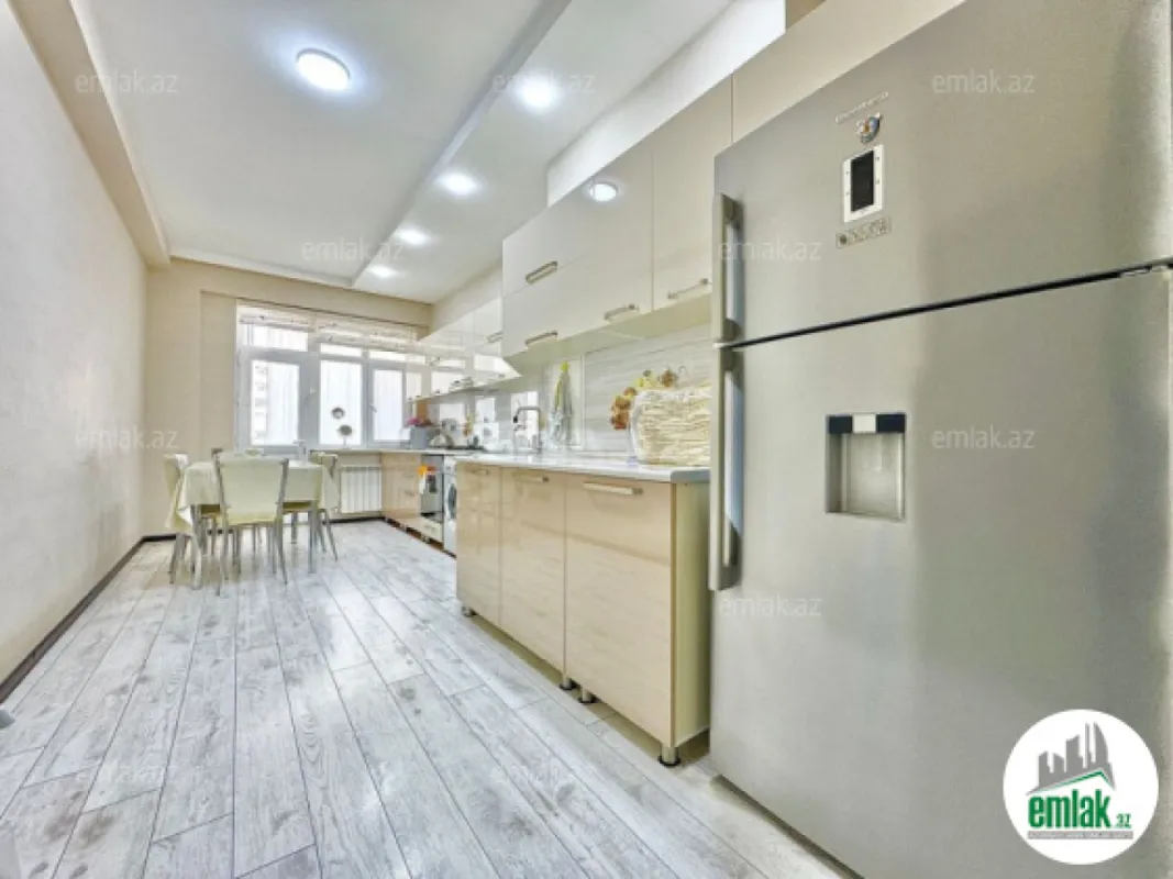 Satılır 3 otaqlı yeni tikili 133 m²