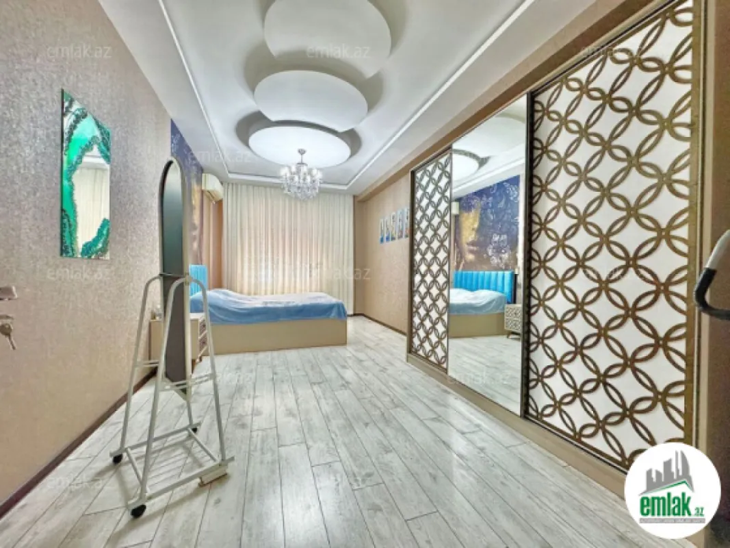 Satılır 3 otaqlı yeni tikili 133 m²