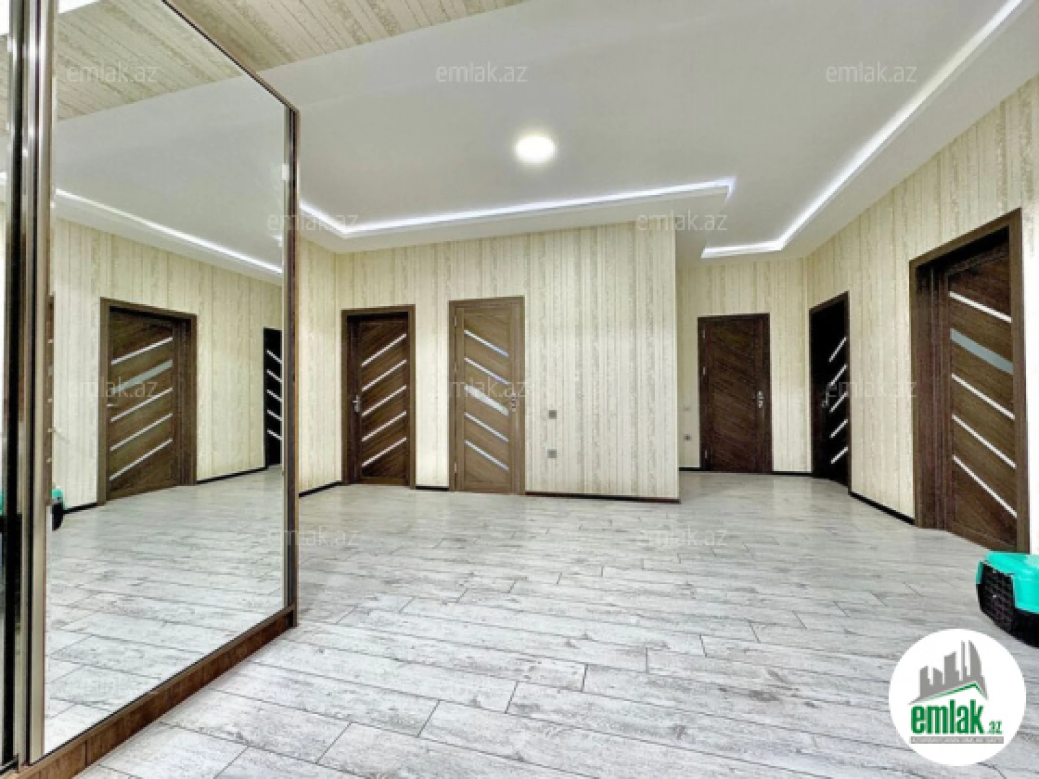 Satılır 3 otaqlı yeni tikili 133 m²