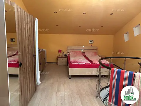 Satılır 2 otaqlı köhnə tikili 60 m²