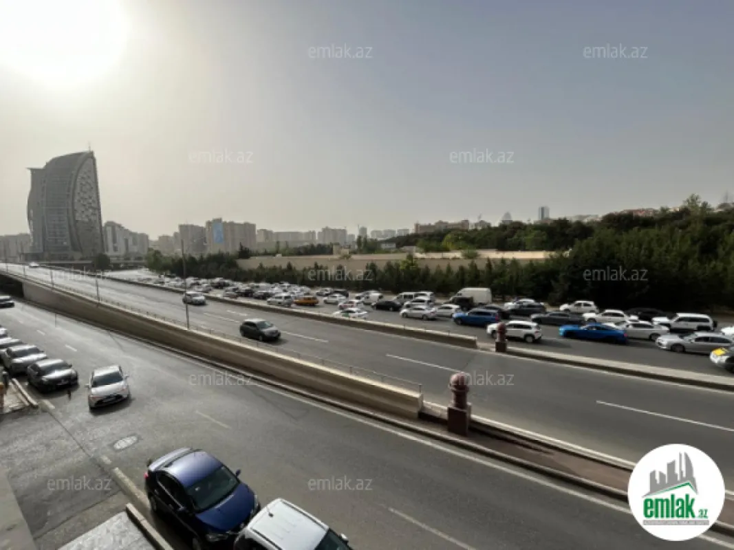 Satılır 3 otaqlı yeni tikili 145 m²