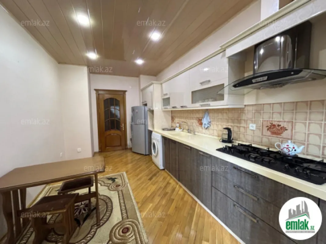 Satılır 3 otaqlı yeni tikili 145 m²