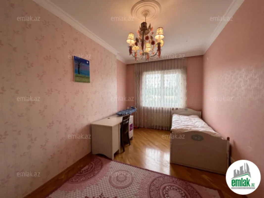 Satılır 3 otaqlı yeni tikili 145 m²