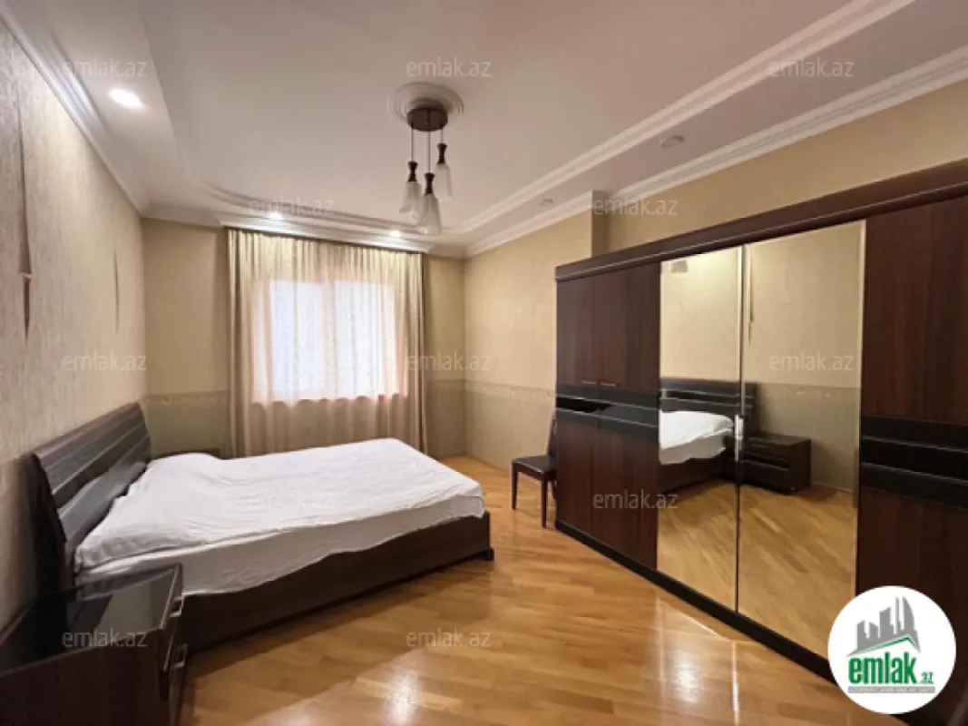 Satılır 3 otaqlı yeni tikili 145 m²