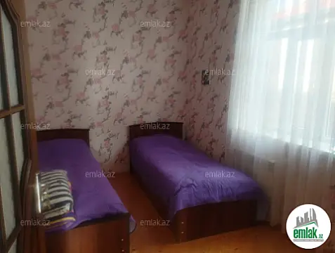 Satılır 5 otaqlı həyət evi 220 m²