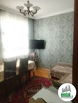 Satılır 5 otaqlı həyət evi 220 m²