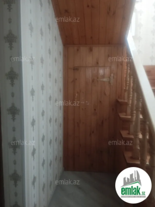 Satılır 5 otaqlı həyət evi 220 m²