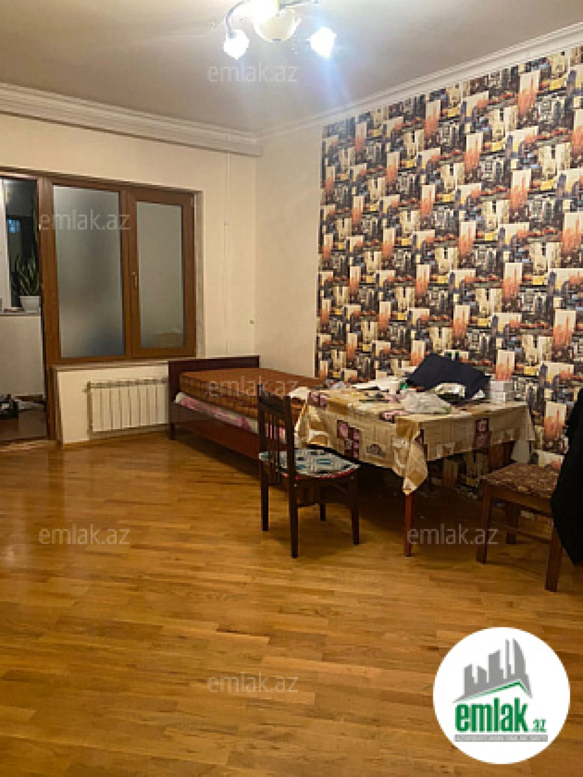 Satılır 3 otaqlı köhnə tikili 90 m²