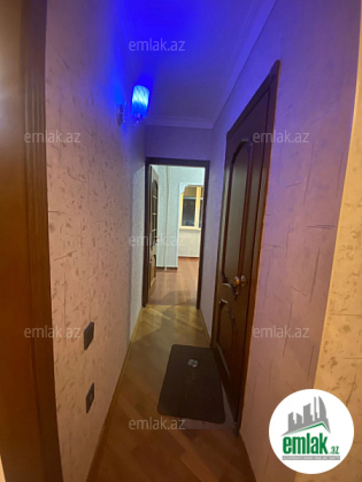 Satılır 3 otaqlı köhnə tikili 90 m²