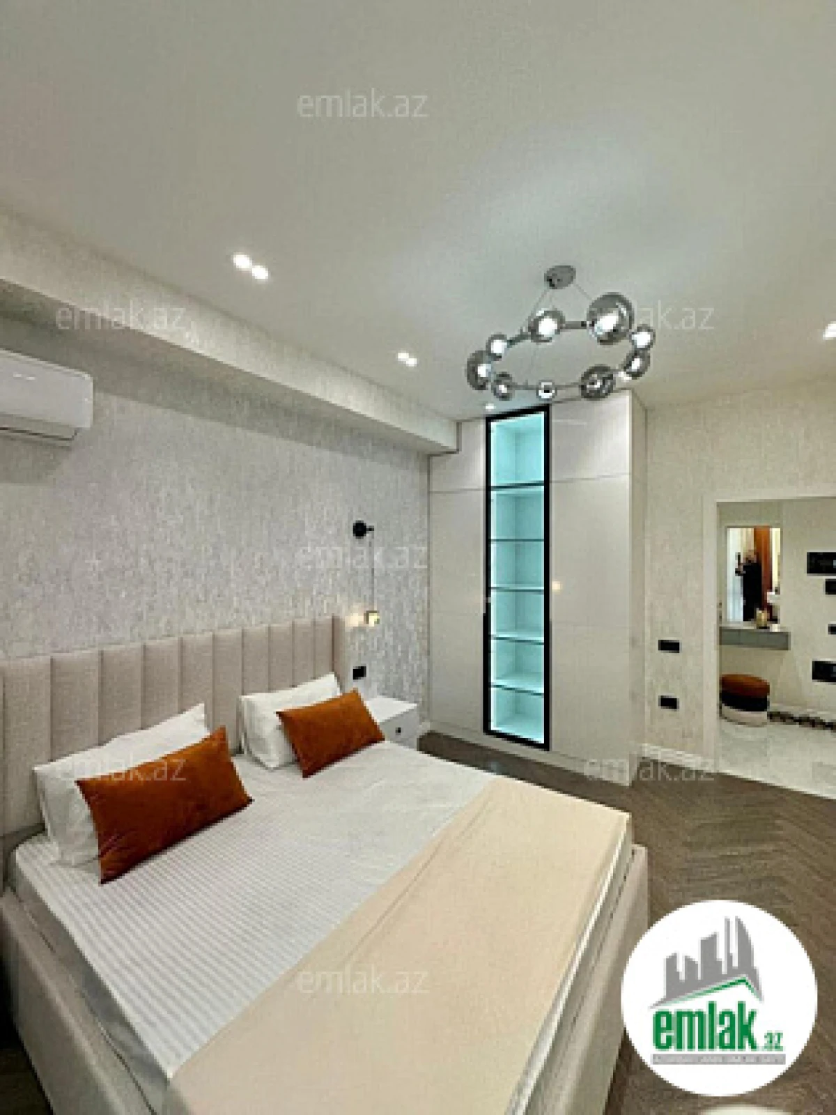 Satılır 2 otaqlı yeni tikili 60 m²