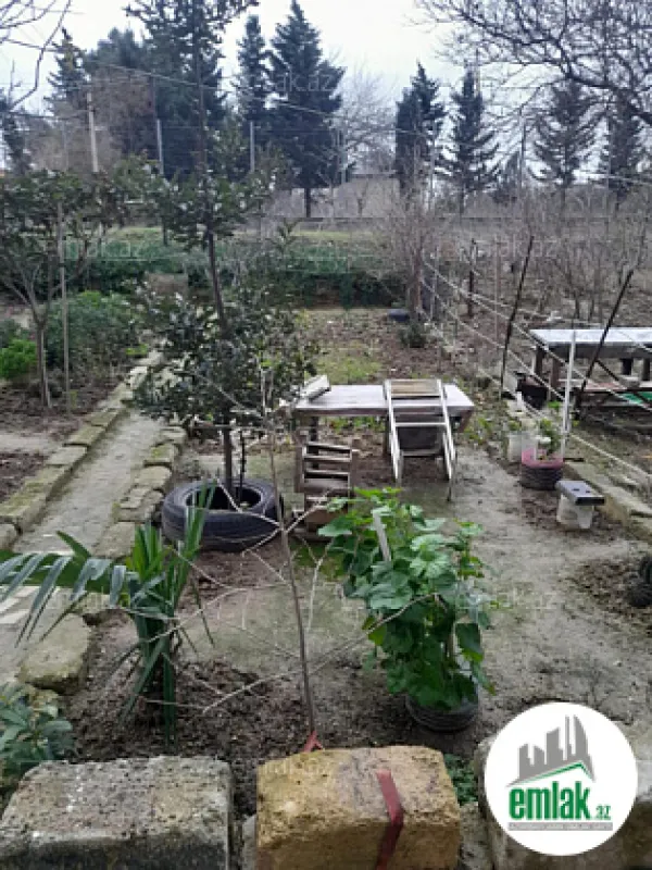 Satılır 2 otaqlı köhnə tikili 51 m²