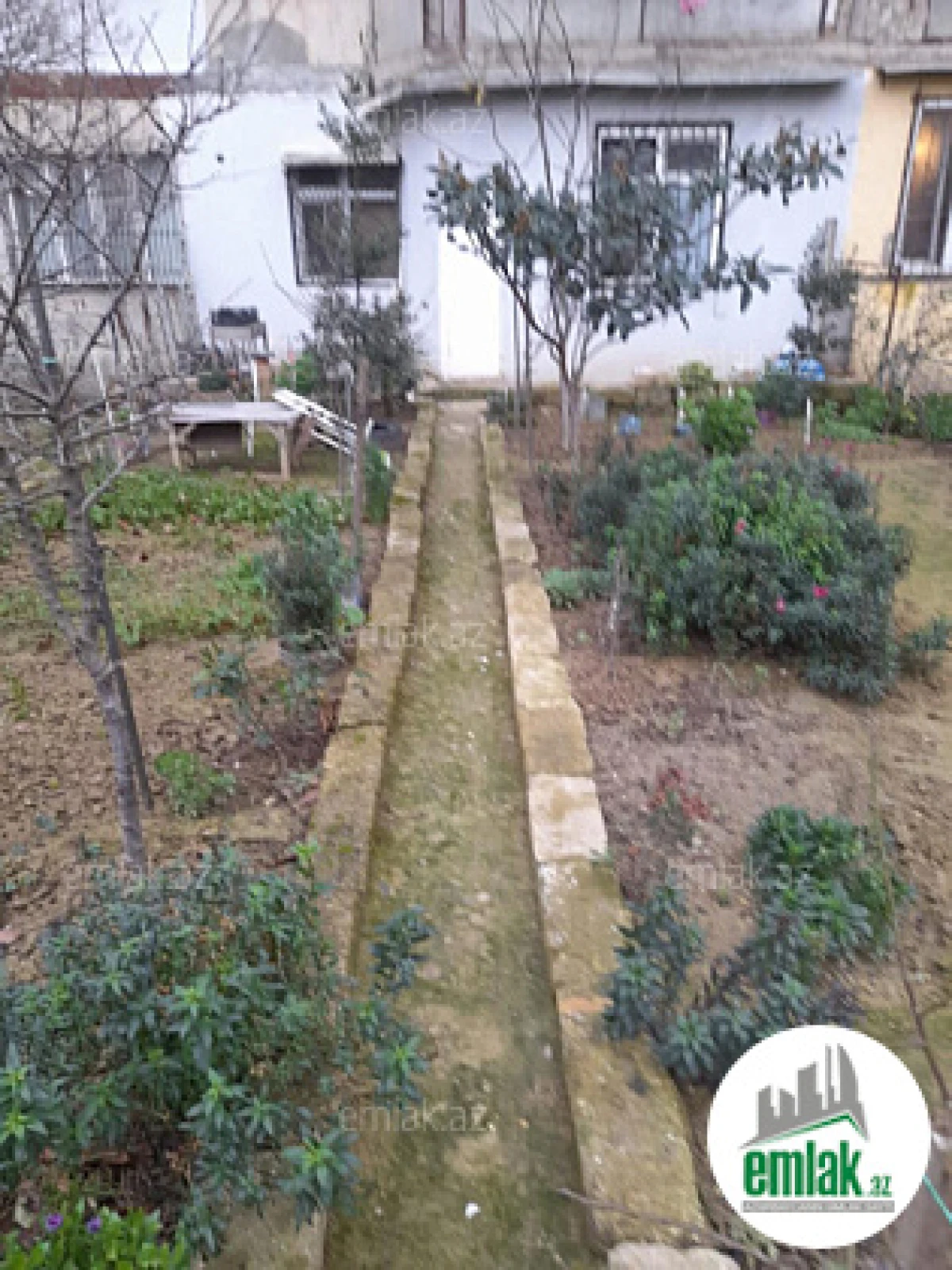 Satılır 2 otaqlı köhnə tikili 51 m²