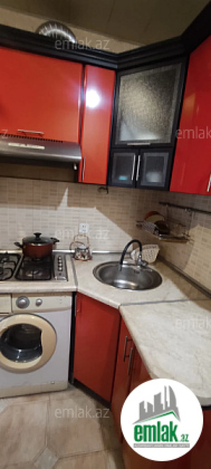 Satılır 2 otaqlı köhnə tikili 60 m²