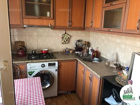 Satılır 1 otaqlı köhnə tikili 34 m²