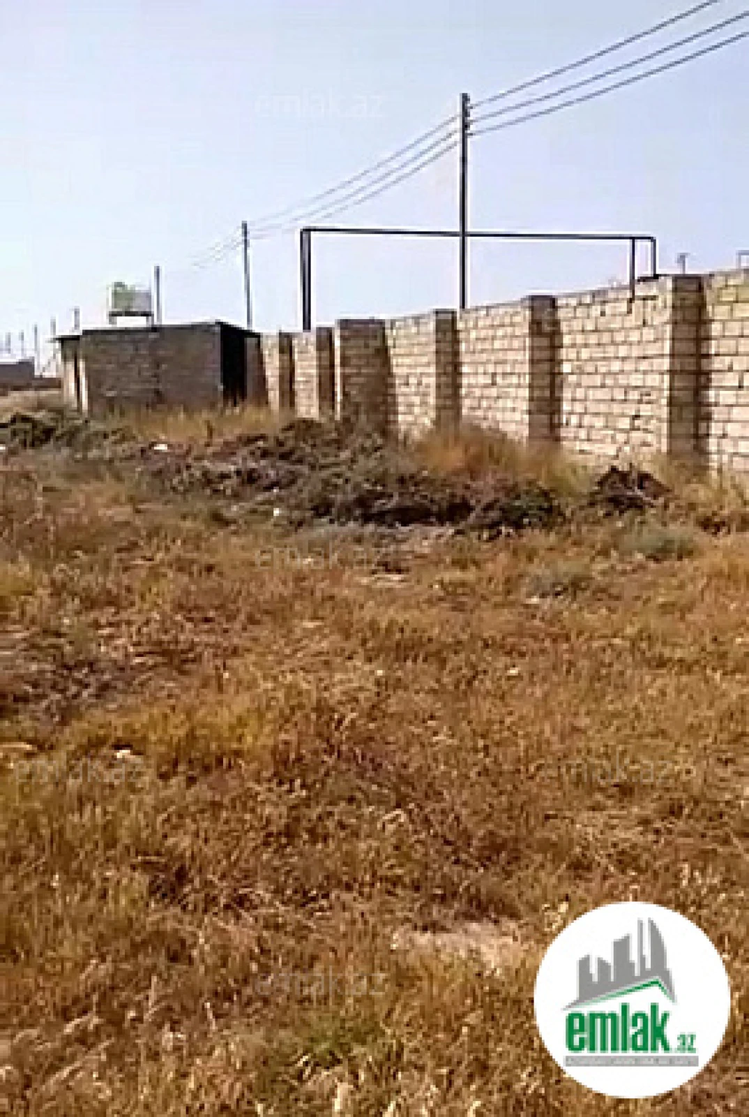 Satılır torpaq sahəsi 700 m²