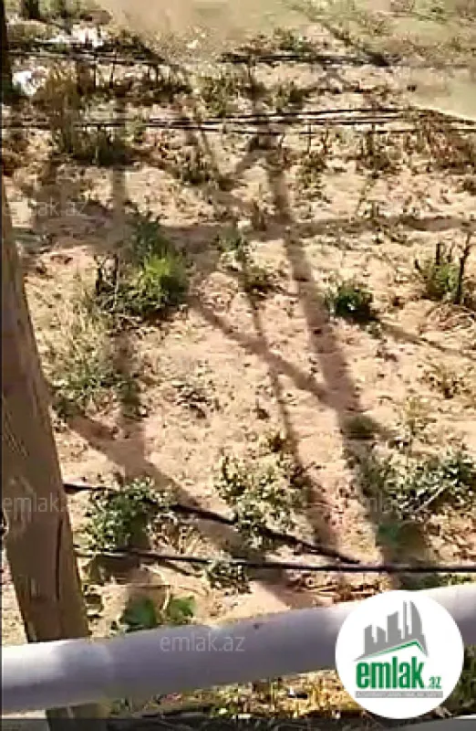 Satılır torpaq sahəsi 700 m²