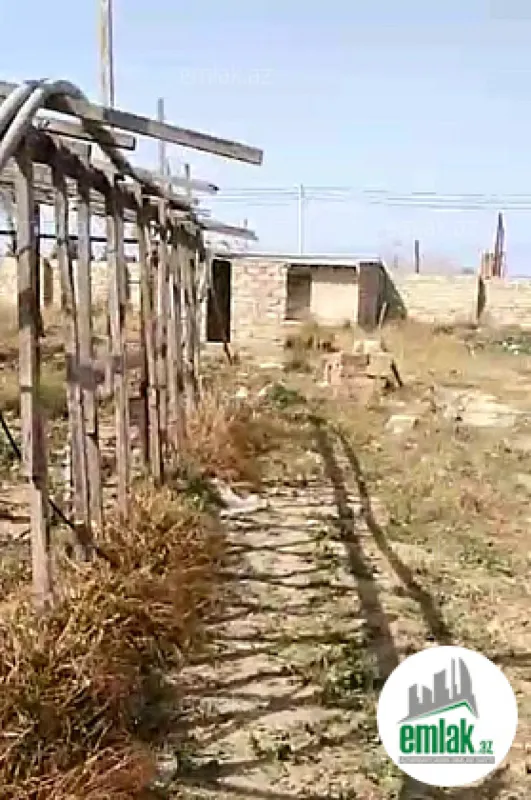 Satılır torpaq sahəsi 700 m²