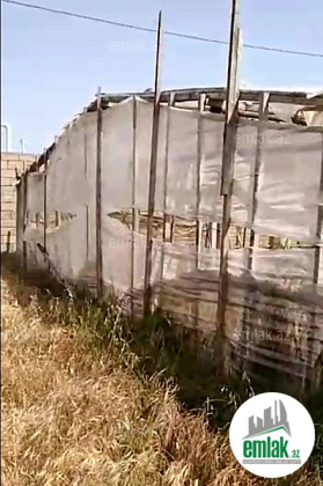 Satılır torpaq sahəsi 700 m²