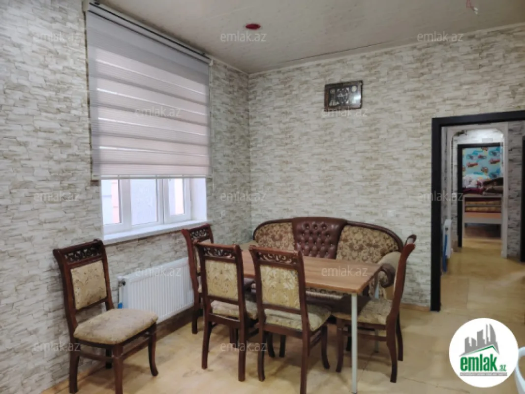 Satılır 3 otaqlı həyət evi 200 m²