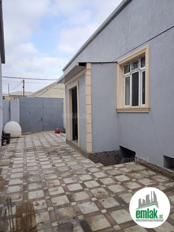 Satılır 3 otaqlı həyət evi 200 m²