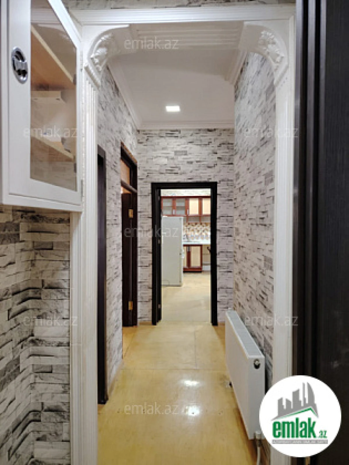 Satılır 3 otaqlı həyət evi 200 m²