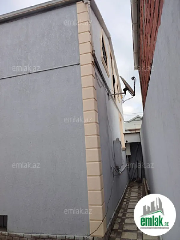 Satılır 3 otaqlı həyət evi 200 m²