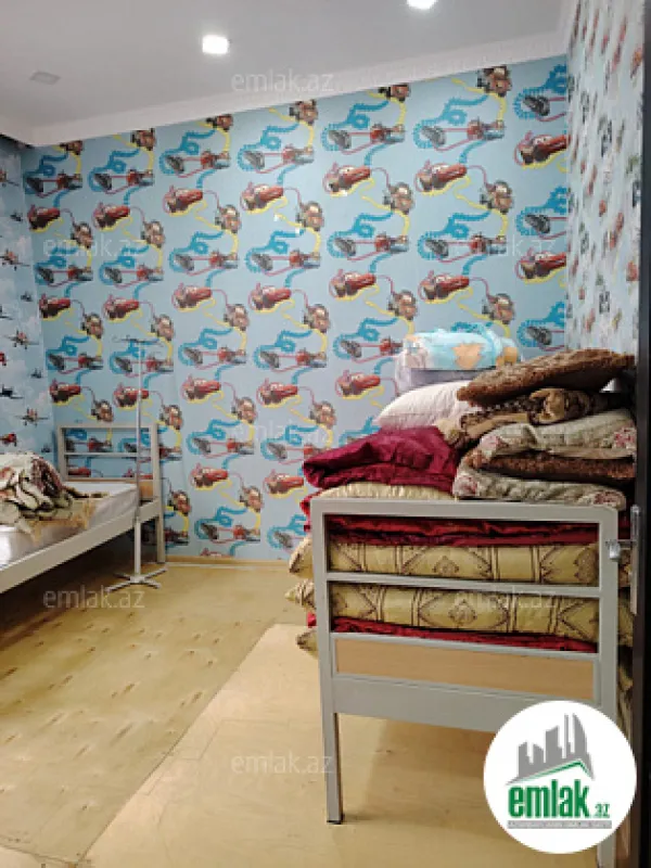 Satılır 3 otaqlı həyət evi 200 m²