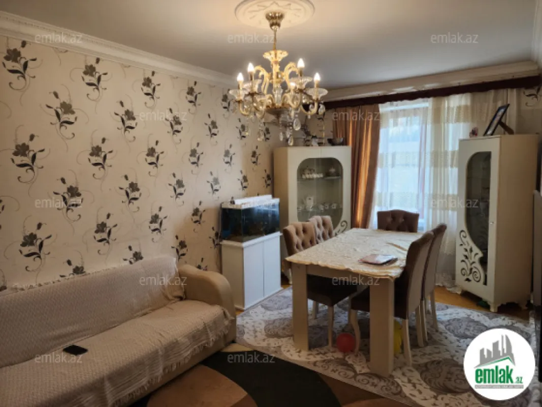Satılır 3 otaqlı köhnə tikili 67 m²