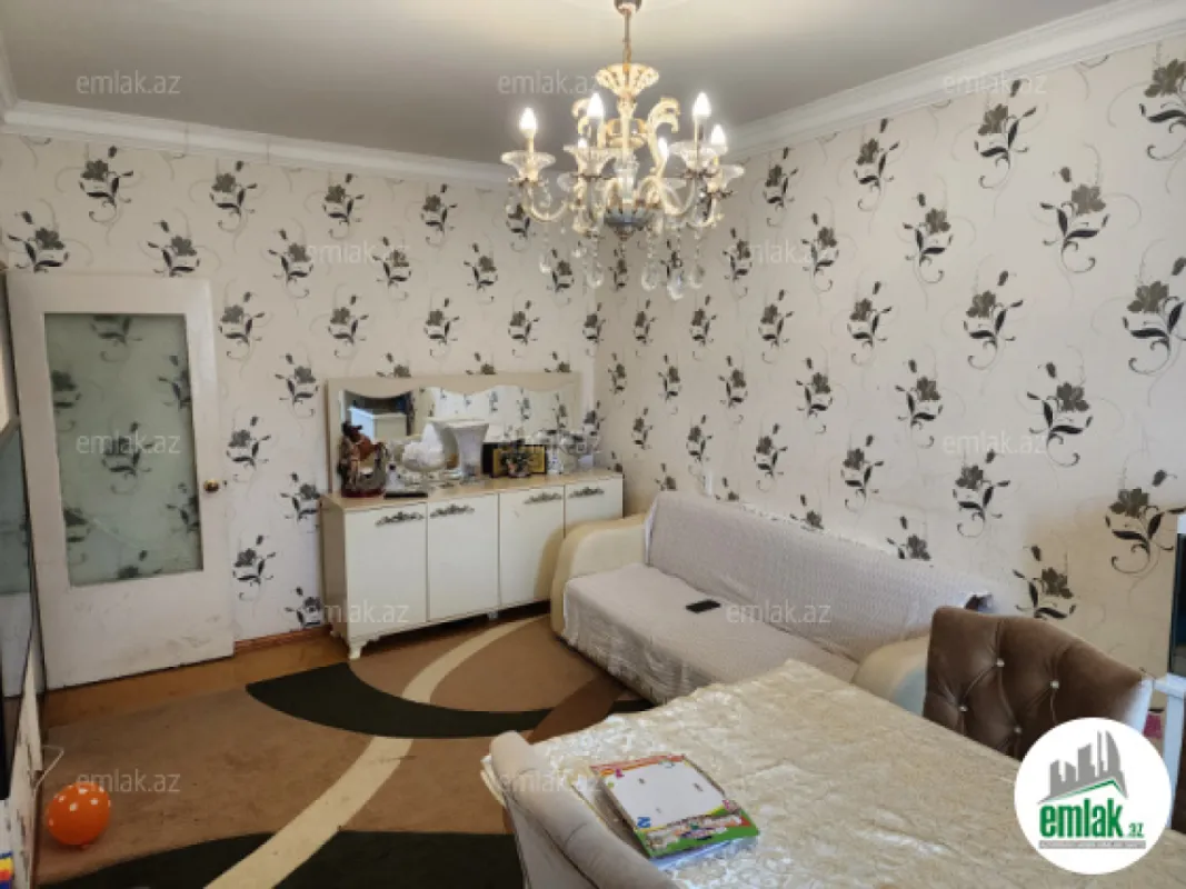 Satılır 3 otaqlı köhnə tikili 67 m²