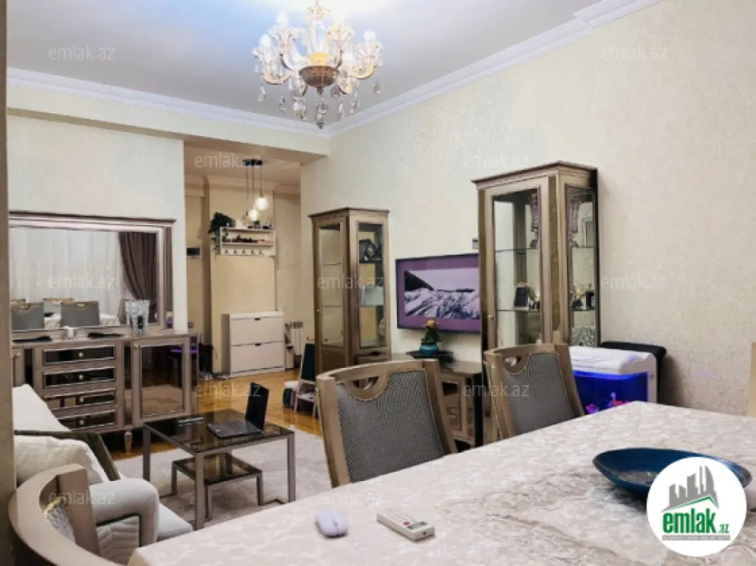 Satılır 3 otaqlı yeni tikili 115 m²