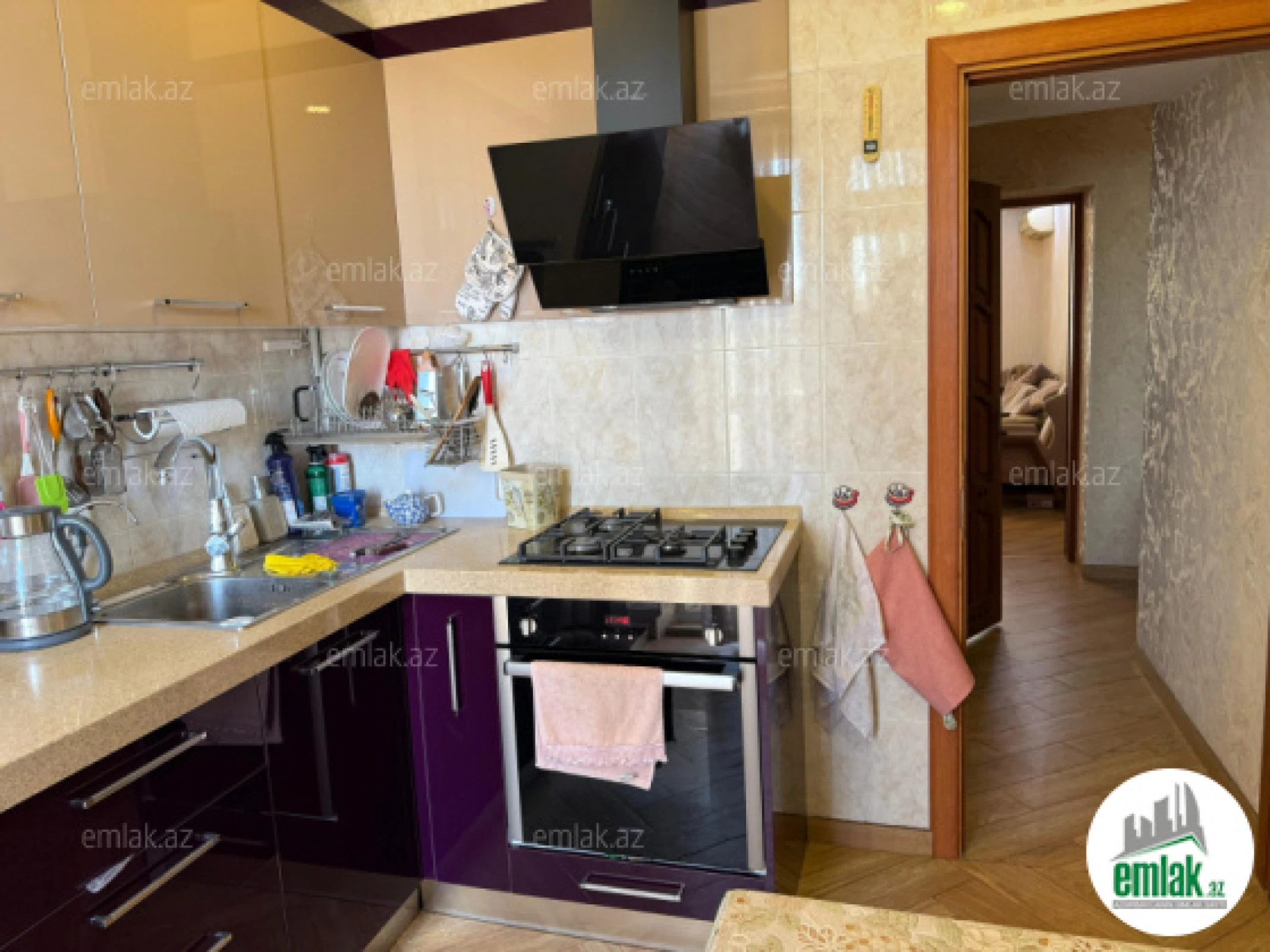 Satılır 2 otaqlı köhnə tikili 70 m²