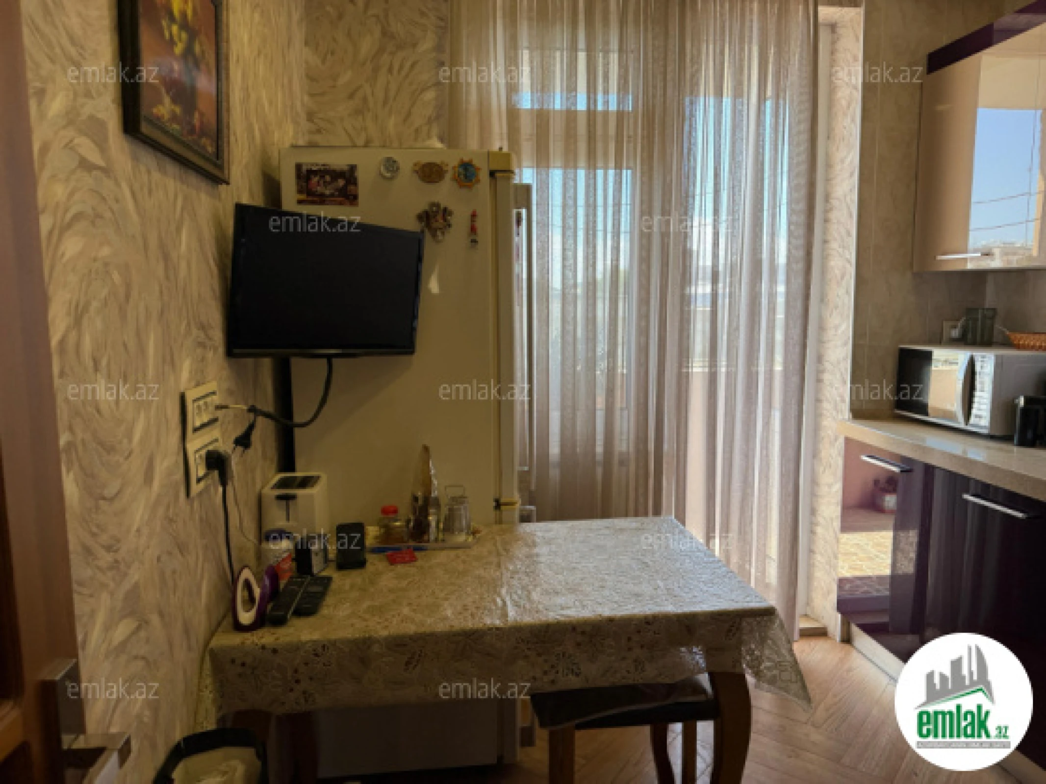 Satılır 2 otaqlı köhnə tikili 70 m²